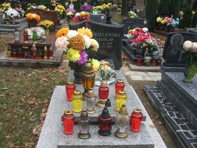 Grób Mirosław Danielewski