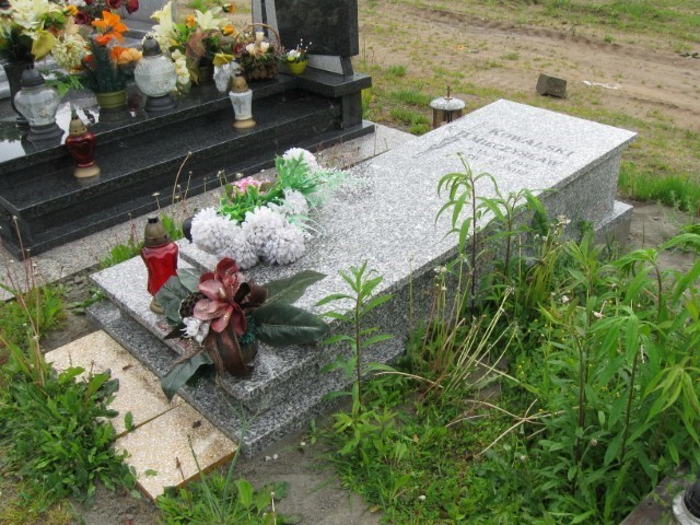 Grób Mieczysław Kowalski
